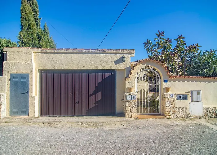Villa Guzman - Jose Marie