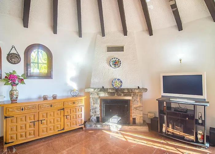 Guzman - Jose Marie Villa Benissa